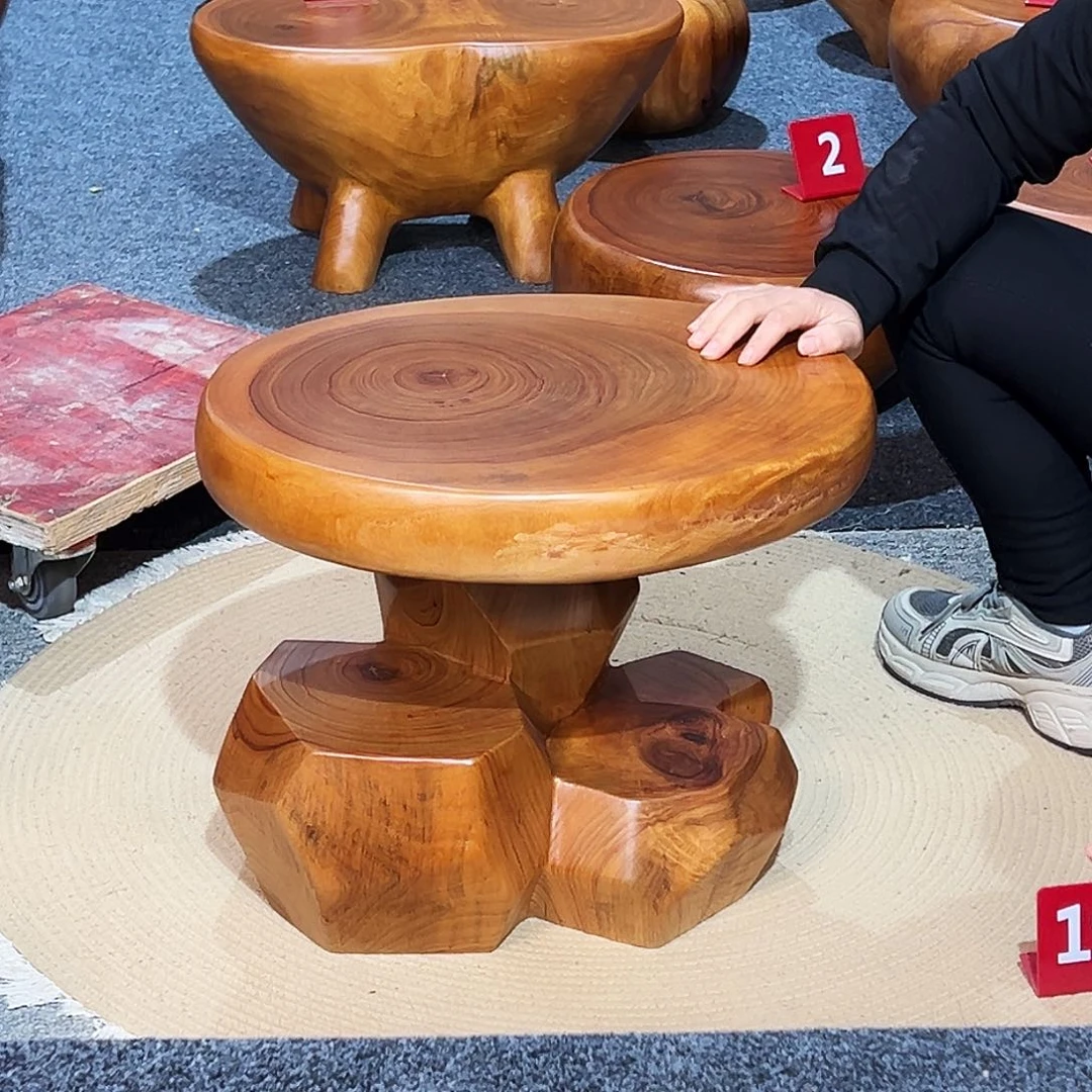 28 号香樟木尺寸：48-38-39cm