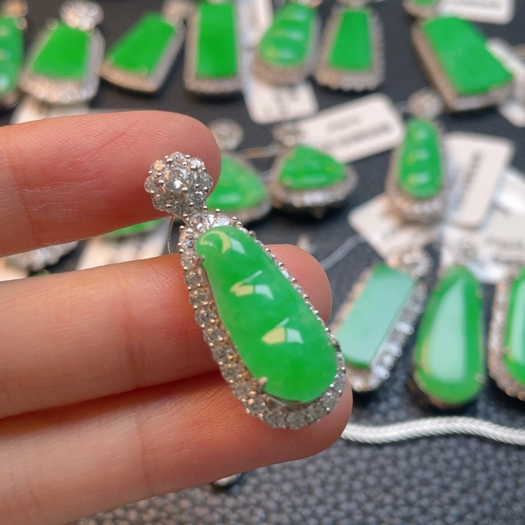 翡翠银S925镶嵌颈饰