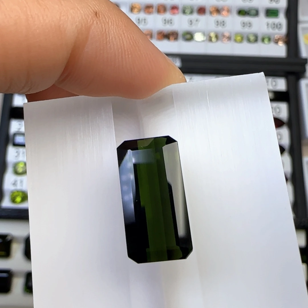 珠宝半成品未镶嵌碧玺天然 8.5克拉