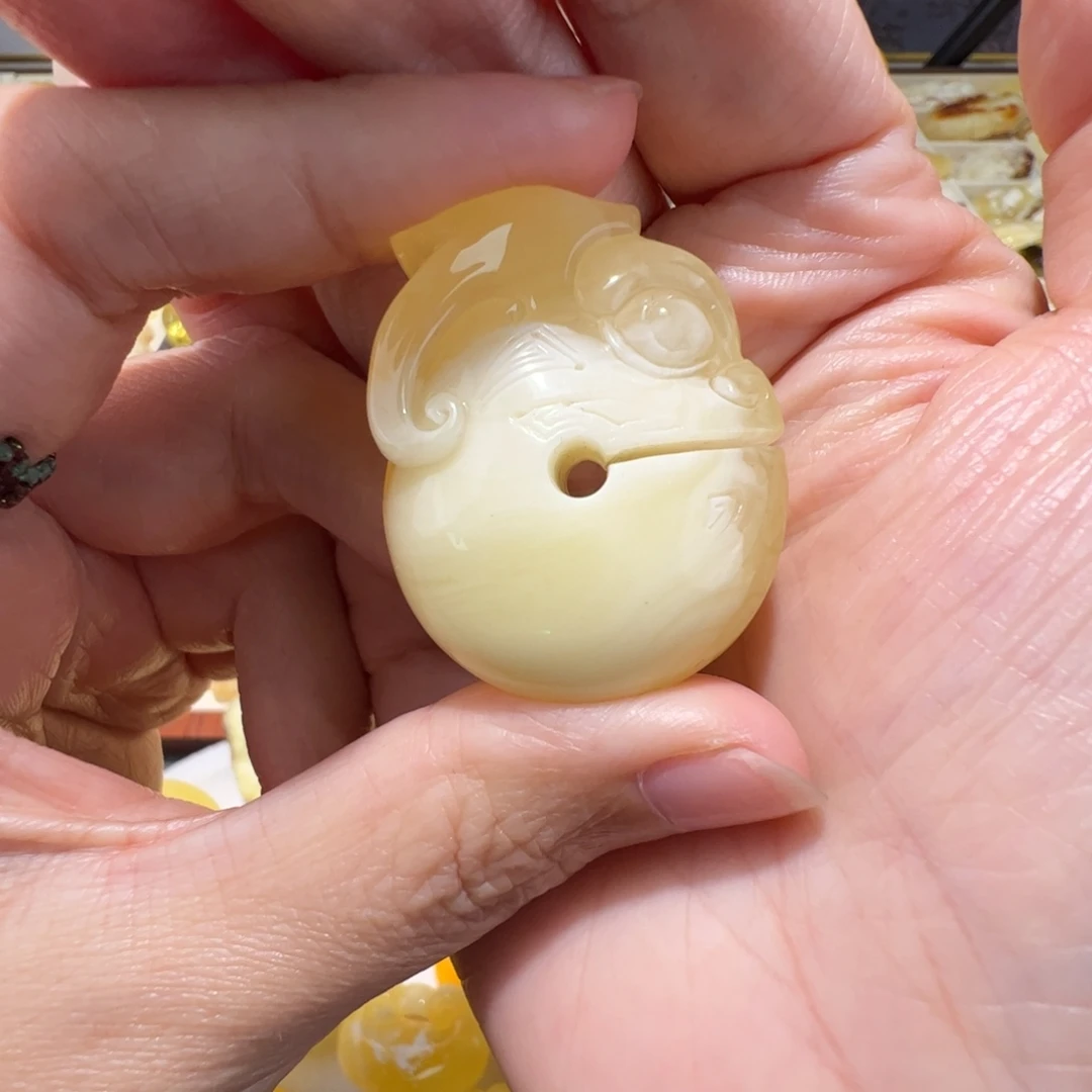 琥珀未镶嵌裸石蜜蜡