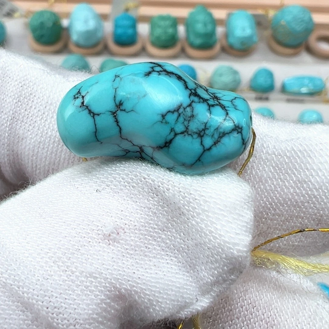 绿松石配饰未镶嵌