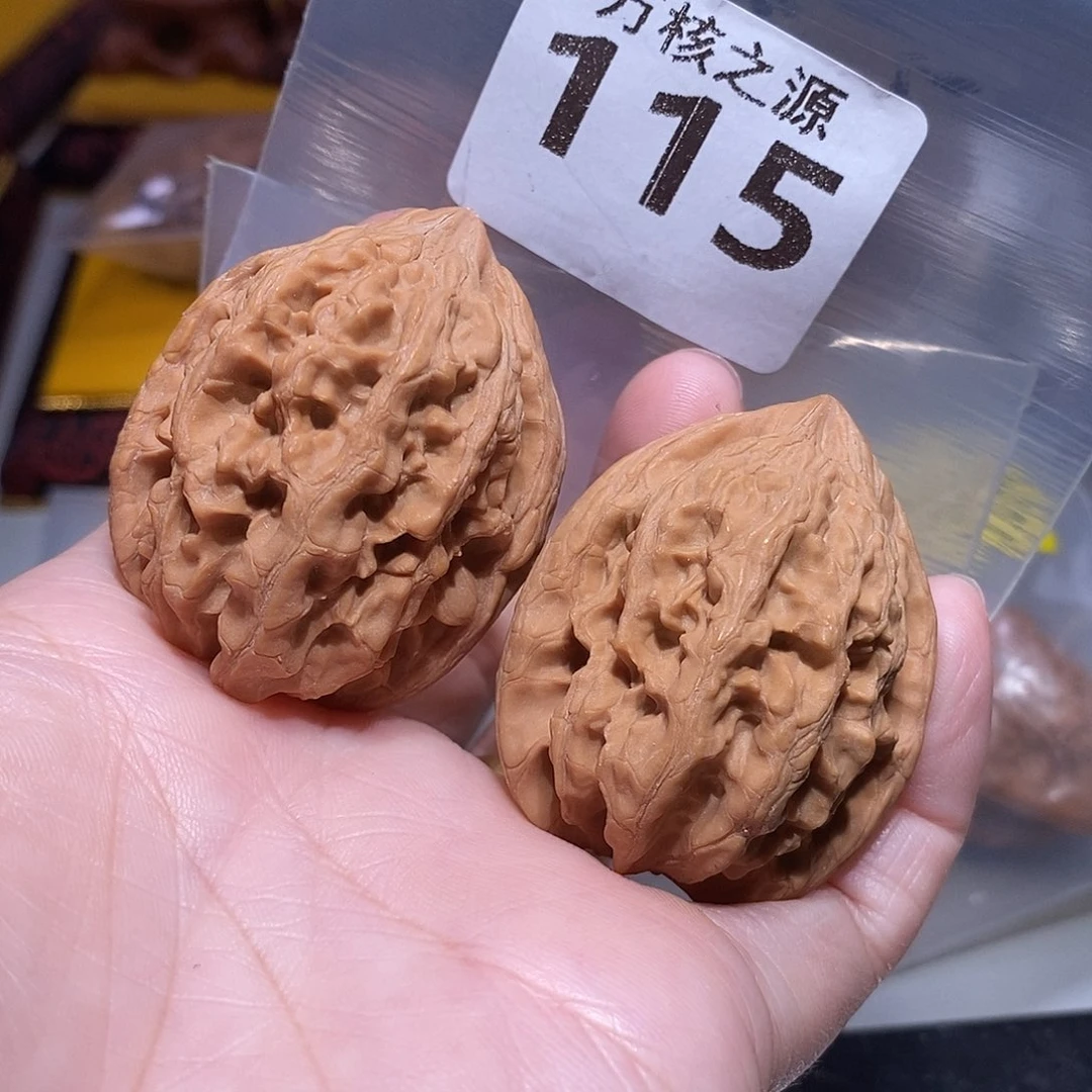吊坠文玩核桃38全品大沽石……