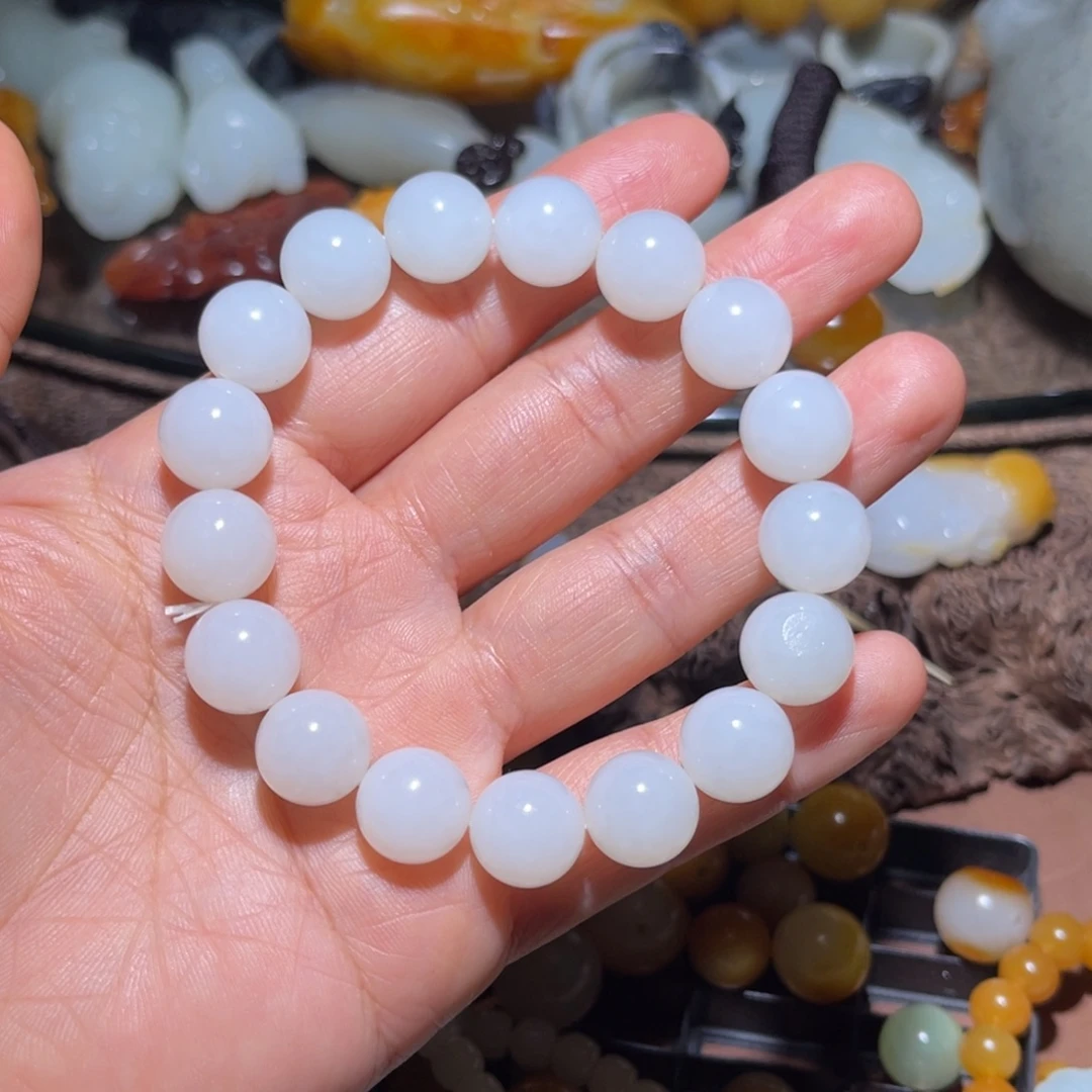 和田玉未镶嵌车挂1.2