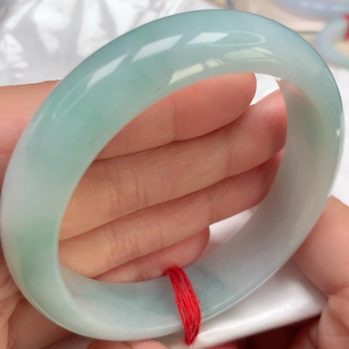 翡翠手镯未镶嵌冰胶晴水46号