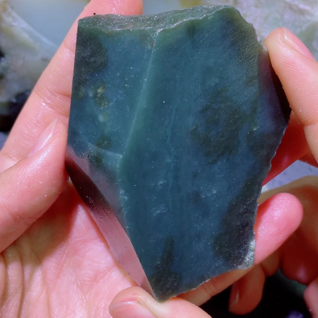 和田玉未镶嵌珠宝半成品