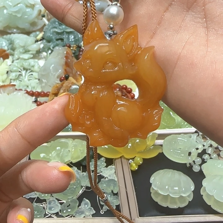 蛇纹石玉未镶嵌吊坠