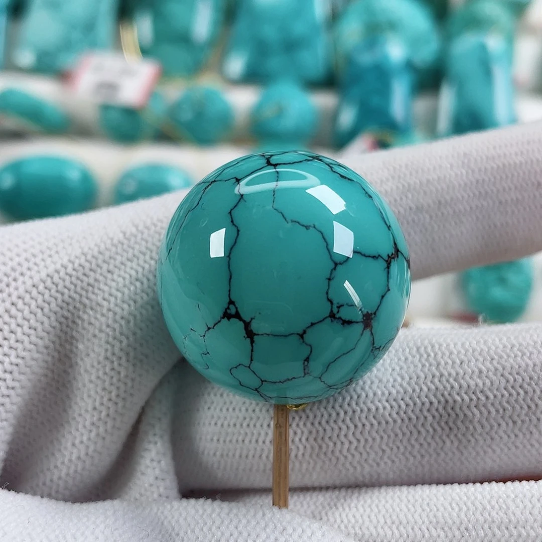 绿松石颈饰未镶嵌