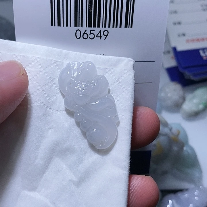翡翠未镶嵌颈饰天光墟翡翠市场现金代购