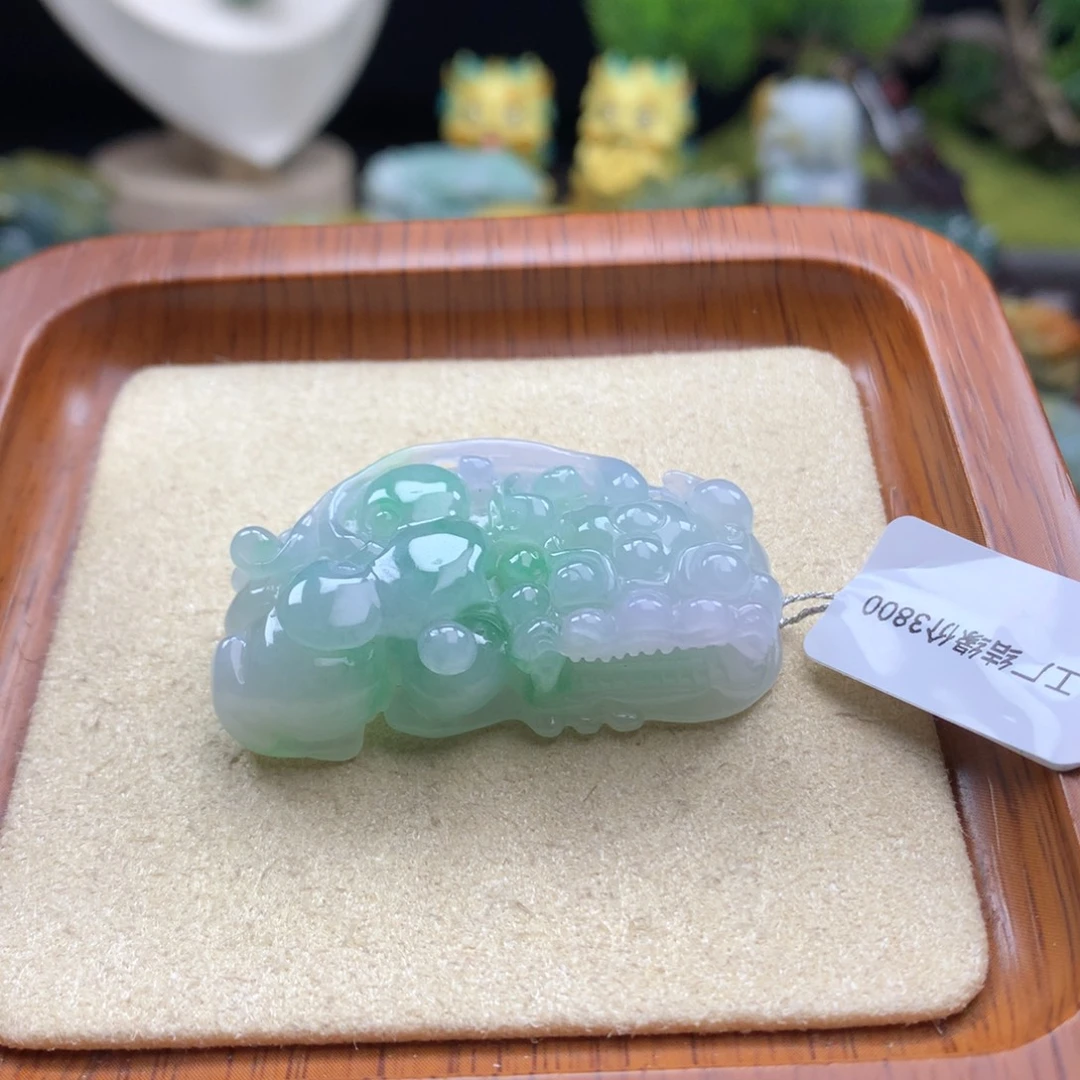 翡翠未镶嵌颈饰41