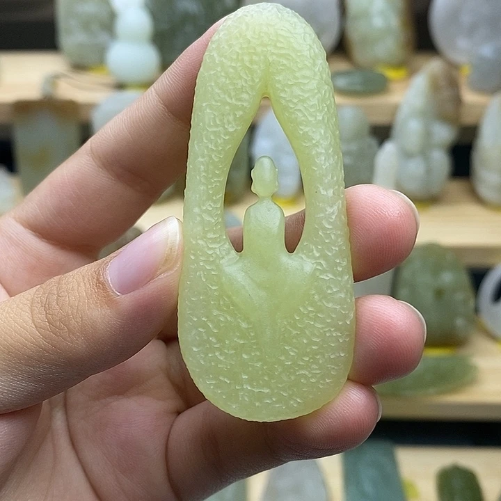 未镶嵌和田玉挂件