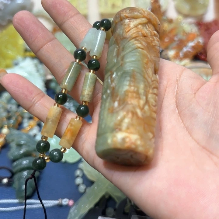 未镶嵌蛇纹石玉吊坠东****火
