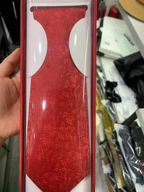红锦盒手工刺绣设计特色领带工作面试结婚纯色领带