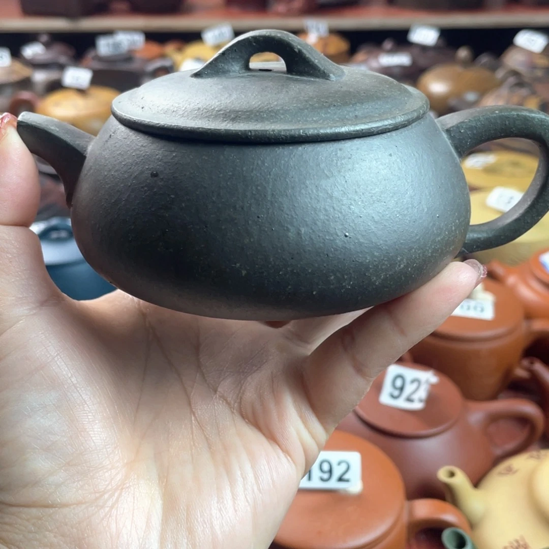 宜兴紫砂壶微瑕疵
