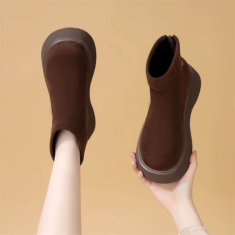绒面厚底雪地靴女2025年秋冬新款软底防滑短靴不累脚保暖显瘦棉靴