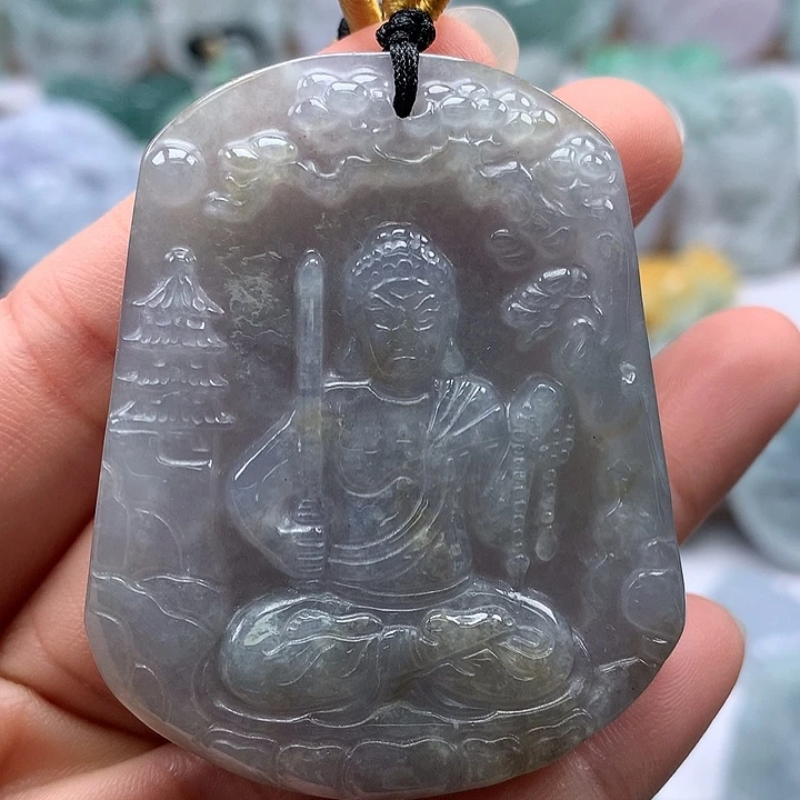 翡翠未镶嵌颈饰不动明王卡厚 8+