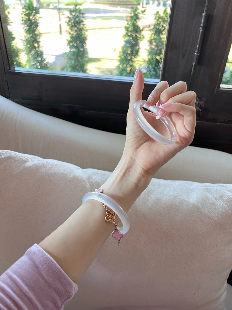 一档+天然玛瑙玉髓白月光白冰白透手镯