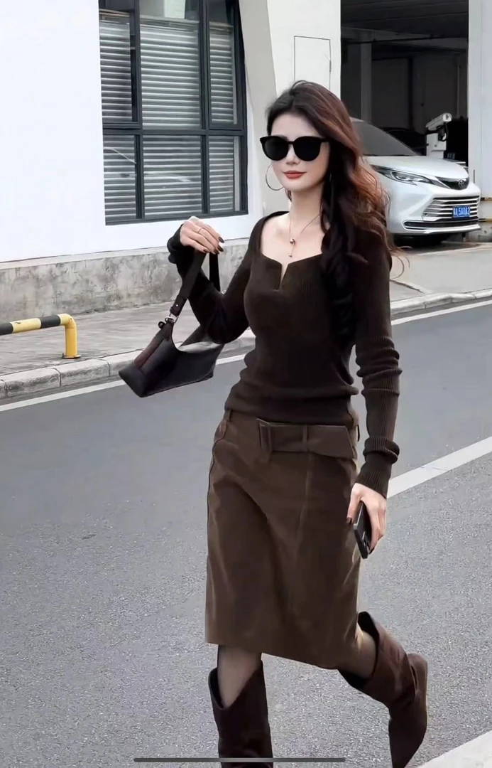 千金风轻熟风时尚套装内搭秋冬气质修身上衣+时尚百搭气质短裙