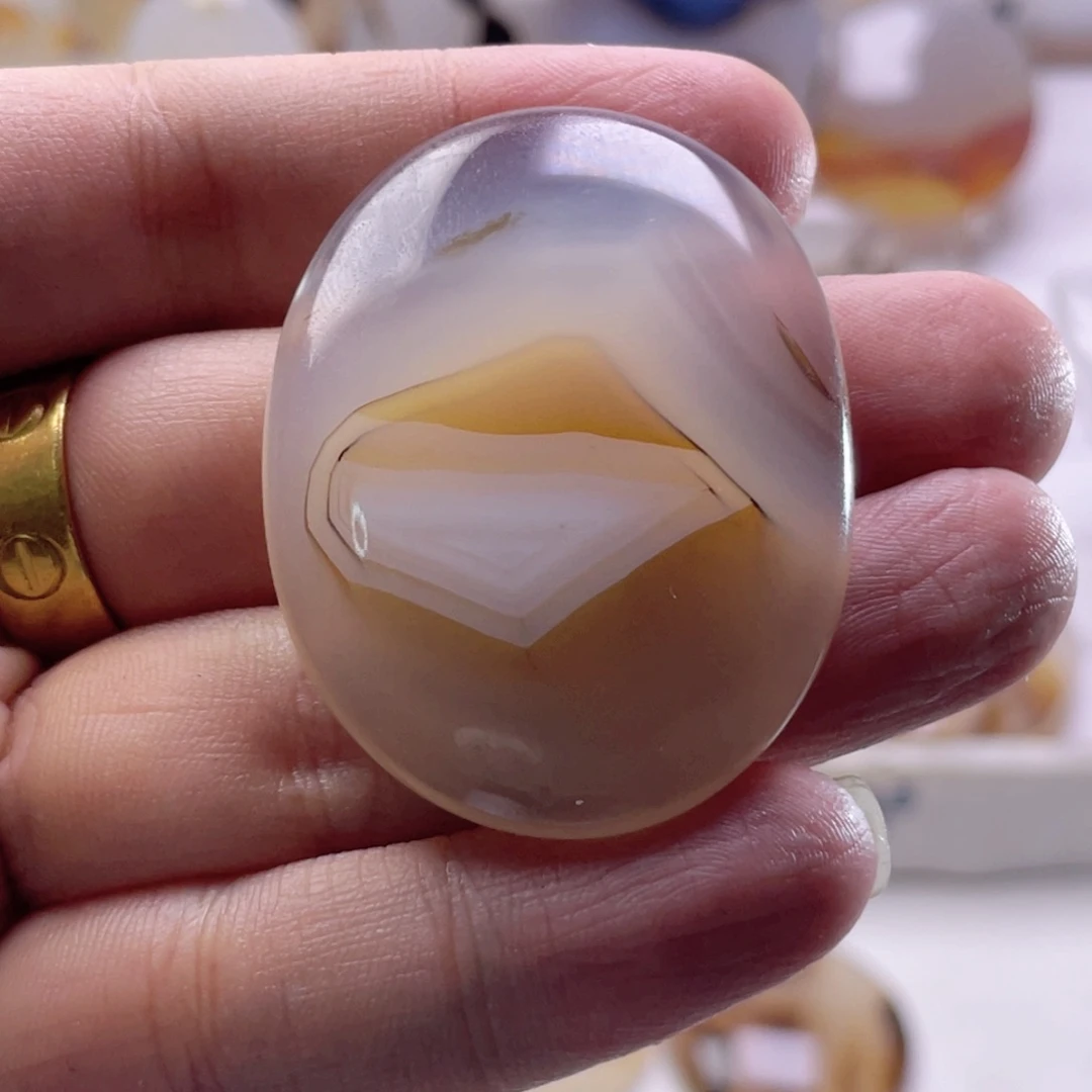 玛瑙/玉髓未镶嵌珠宝奇石