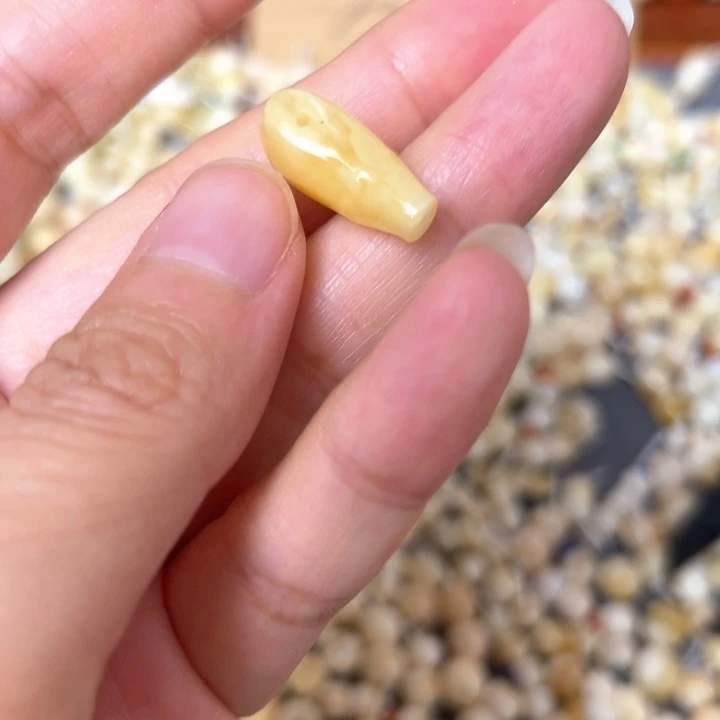 裸石蜜蜡未镶嵌9.3mm一个