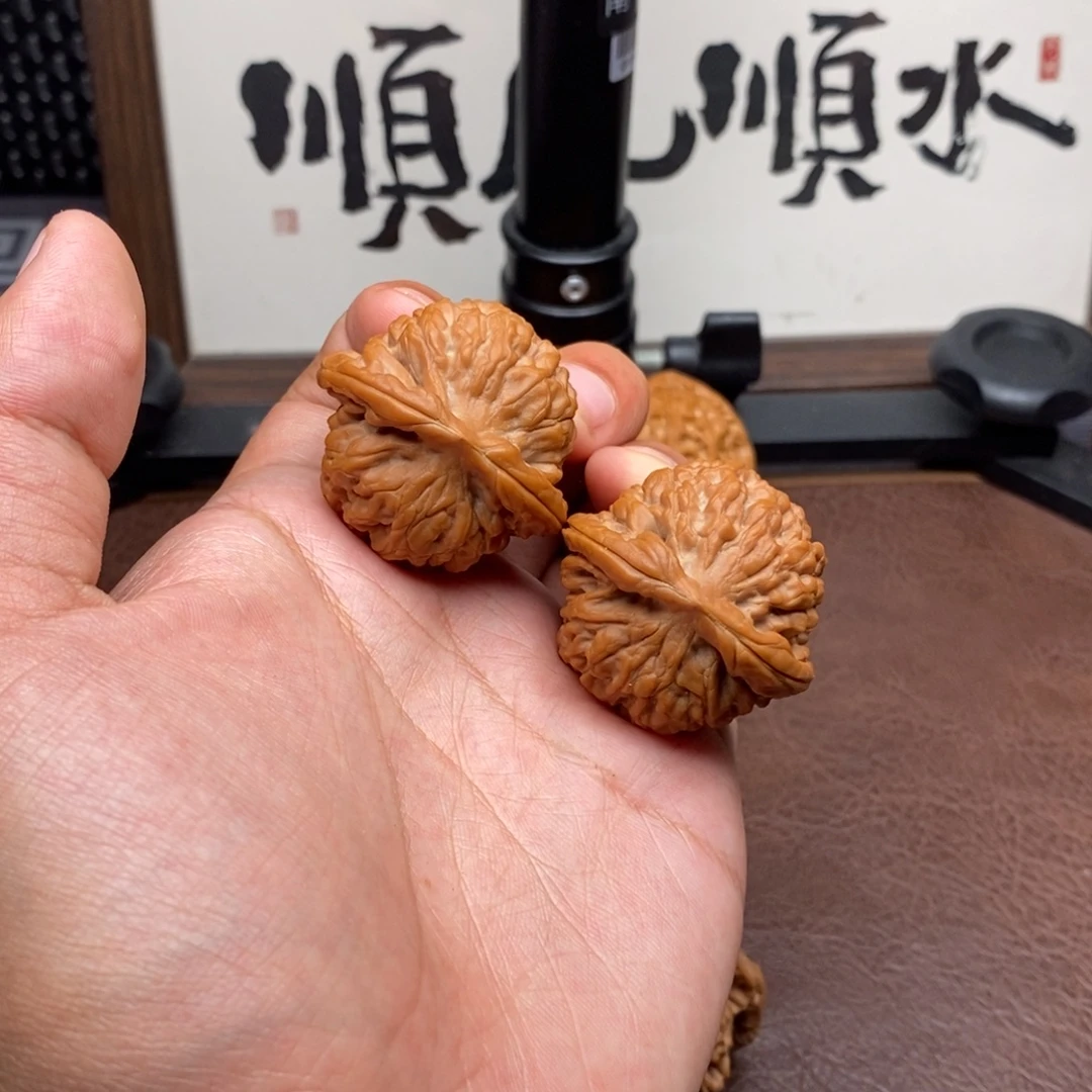 文玩核桃吊坠全品莲花虎头