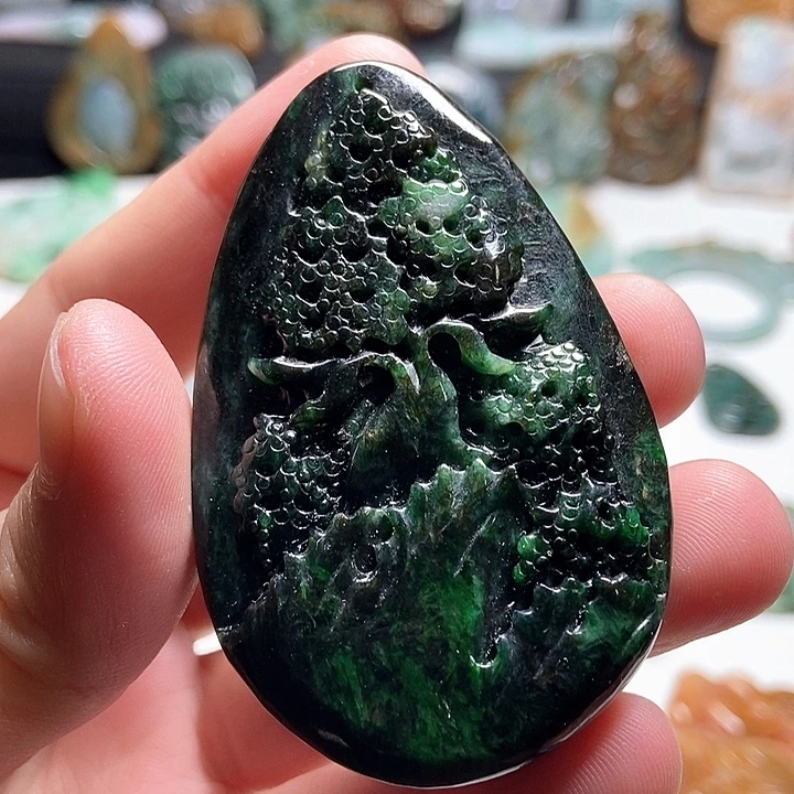 翡翠未镶嵌颈饰翡翠a货