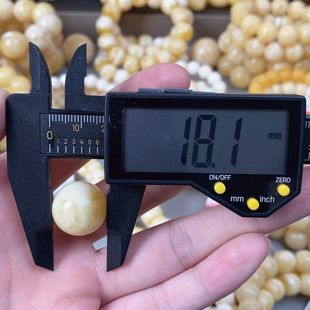 蜜蜡未镶嵌珠宝奇石