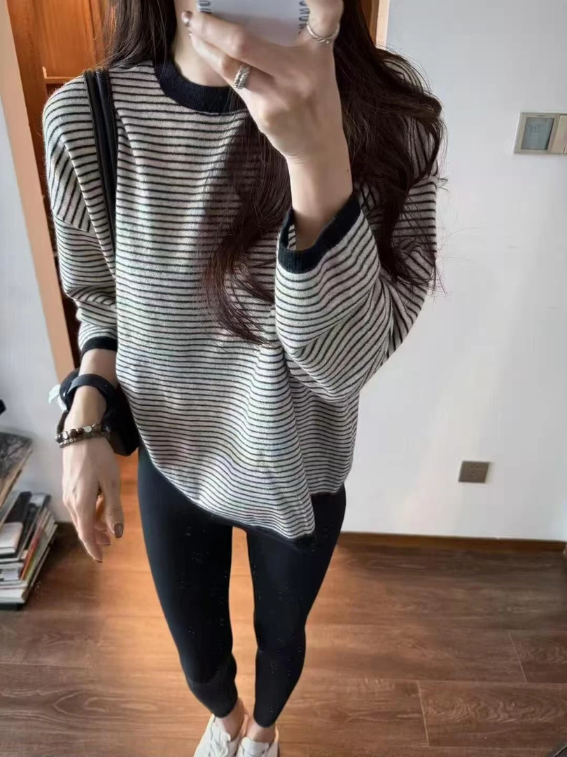 韩系慵懒风条纹气质圆领女秋季新款宽松显瘦长袖上衣紧身修身裤子