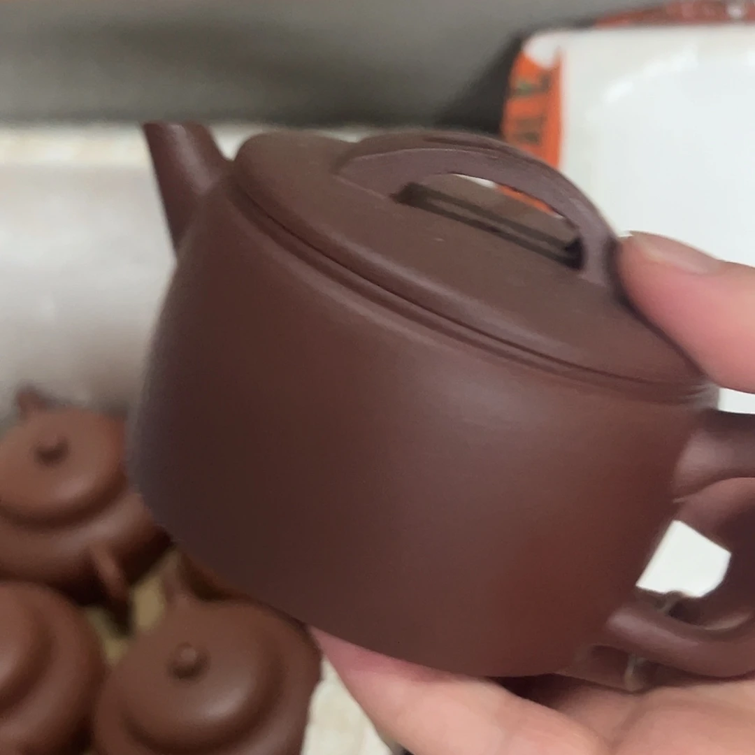 茶壶紫砂紫砂的味道很