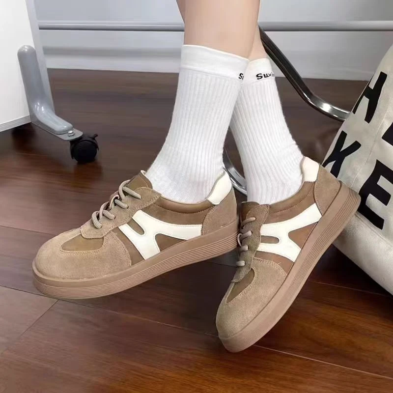 2025年新款圆头百搭小众厚底休闲板鞋复古软底德训鞋女56-30