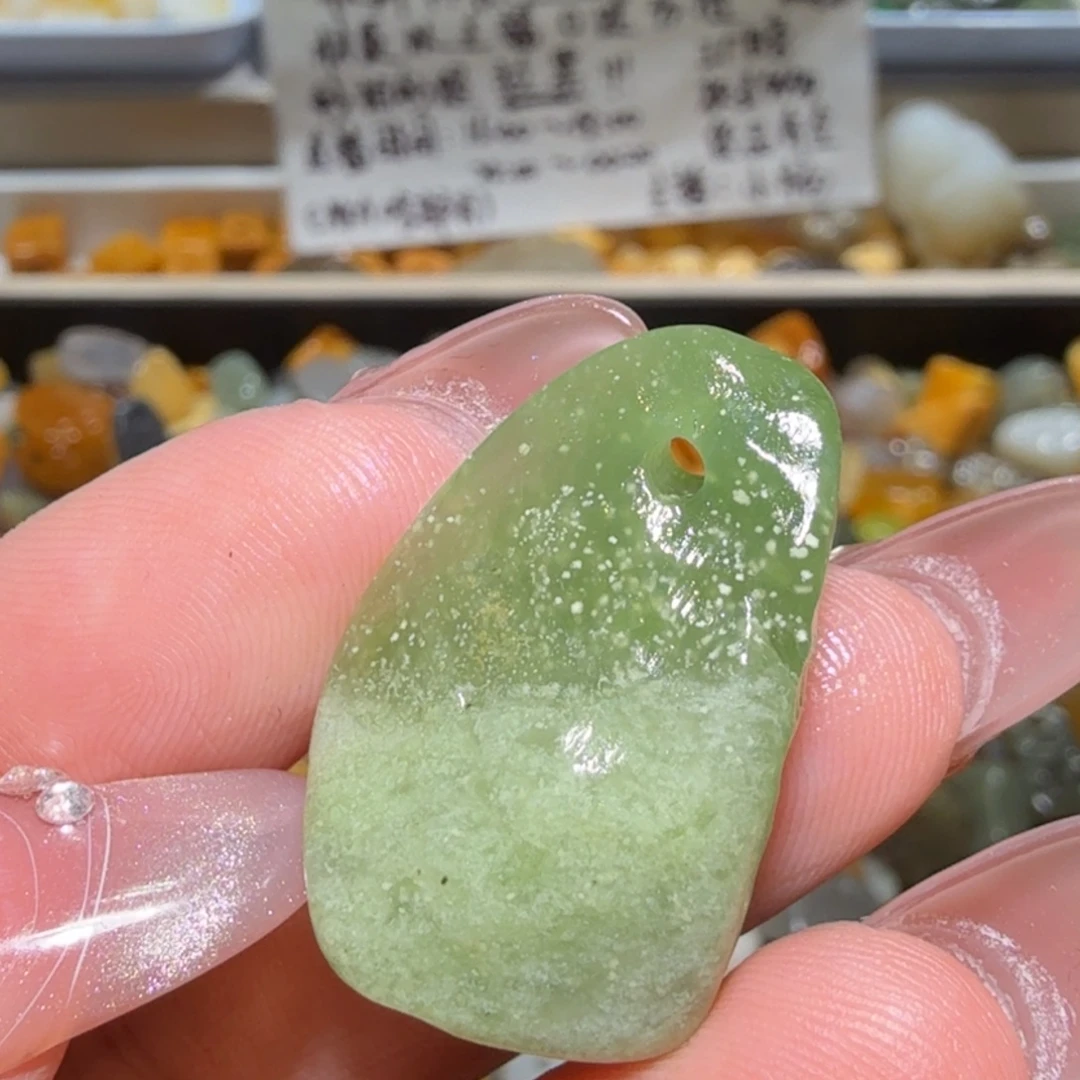 和田玉未镶嵌珠宝半成品