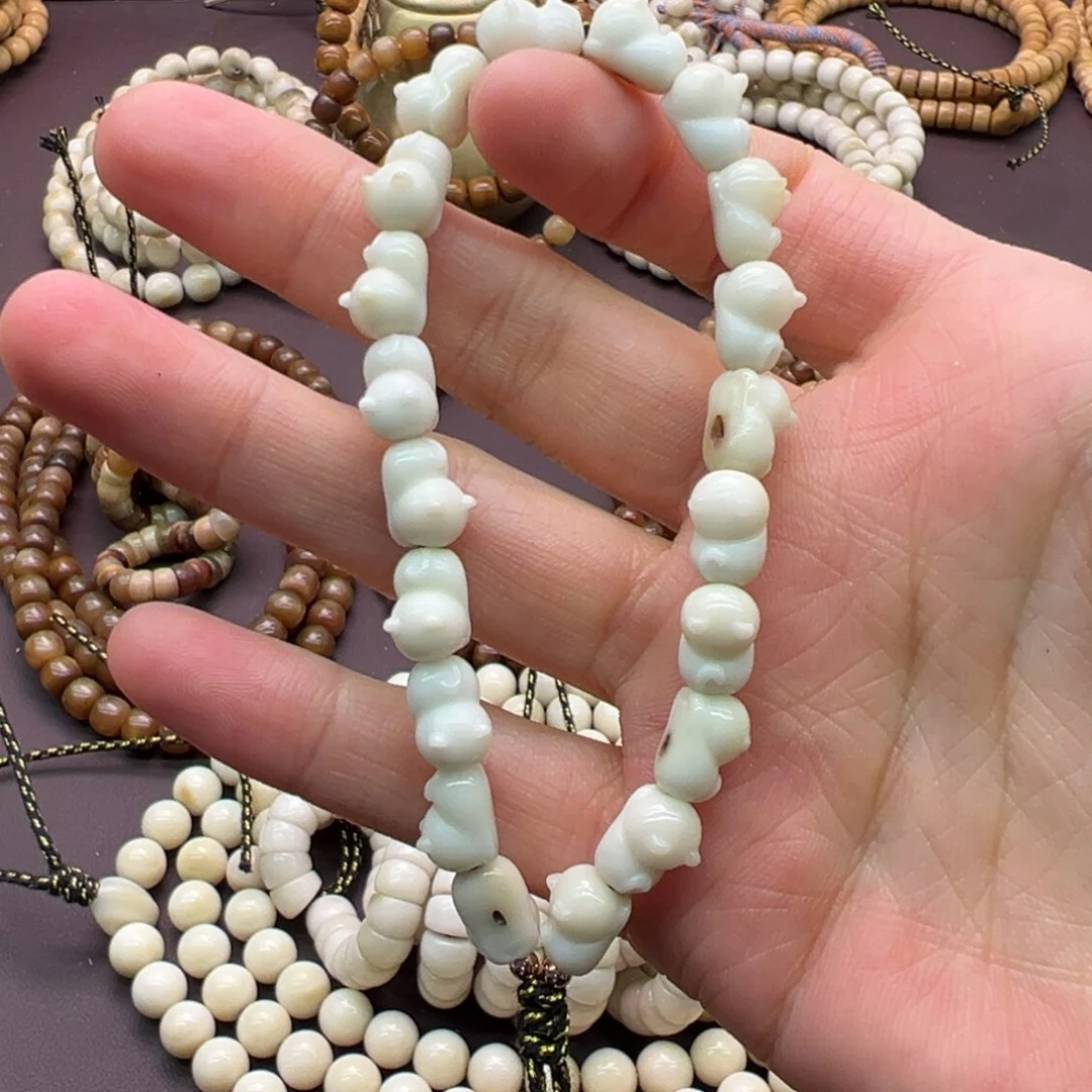 李***来龙脊菩提吊坠爬爬猫