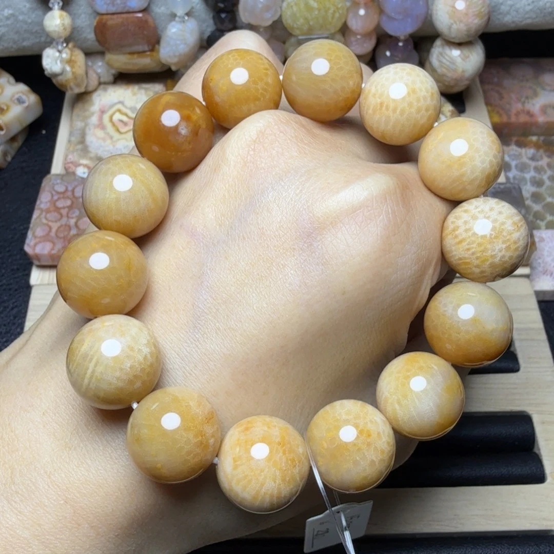 硅化玉未镶嵌14颗糖鱼子，好盘 15咪