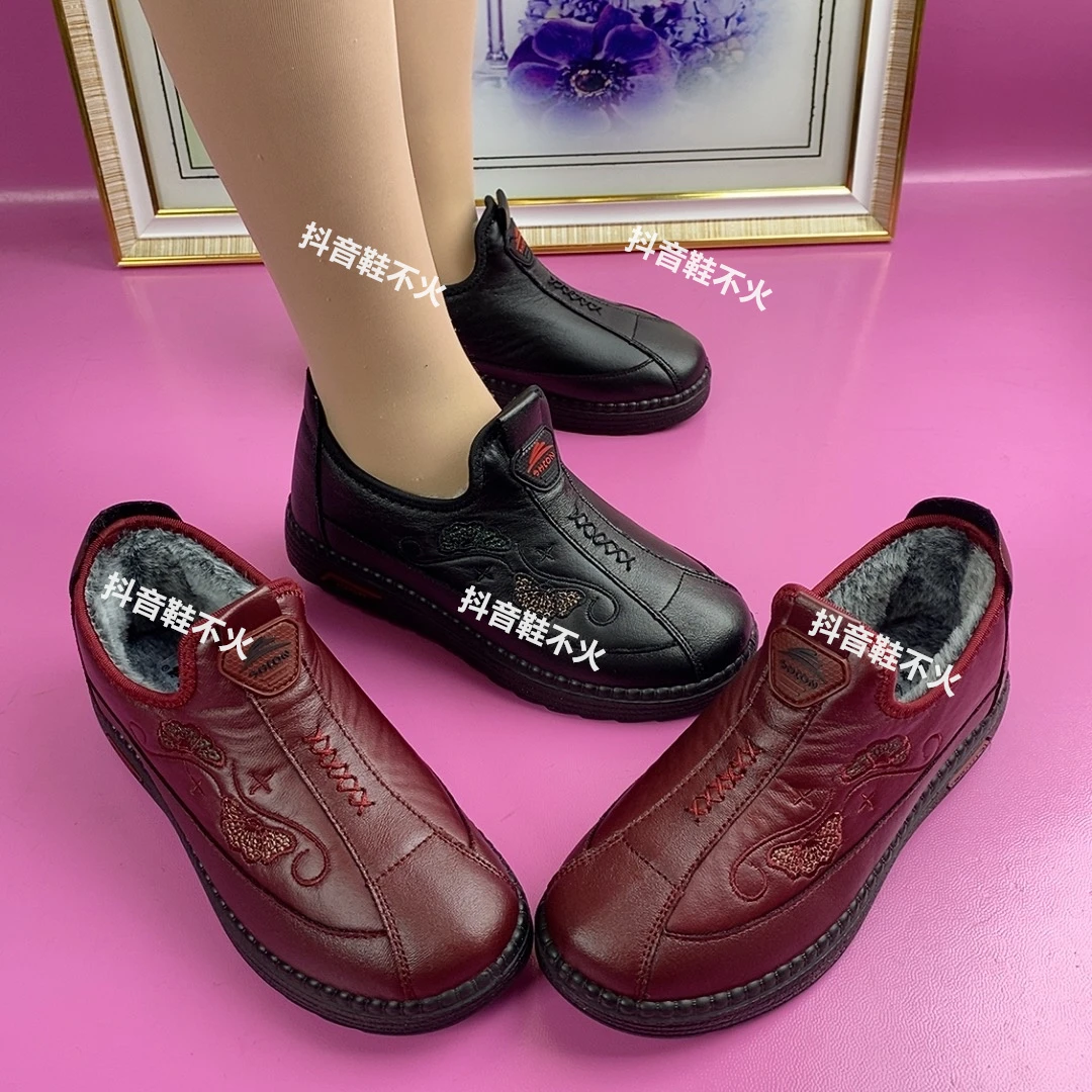 一脚蹬刺绣民族风冬季加绒保暖女短靴高帮软底防滑老人奶奶保暖鞋