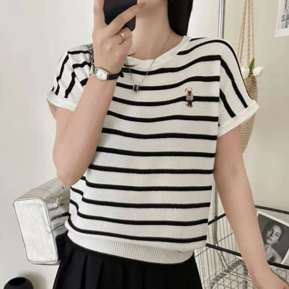 亲肤洋气高档薄款针织衫飞飞袖条纹刺绣宽松妈妈短袖T恤打底衫女