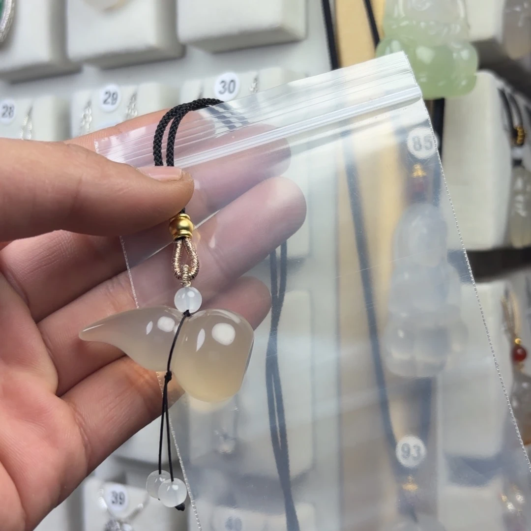 玛瑙/玉髓颈饰未镶嵌元****儿