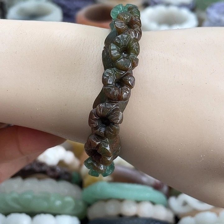 未镶嵌手镯石英岩玉