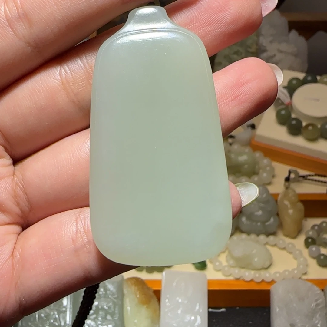 每***实颈饰未镶嵌和田玉