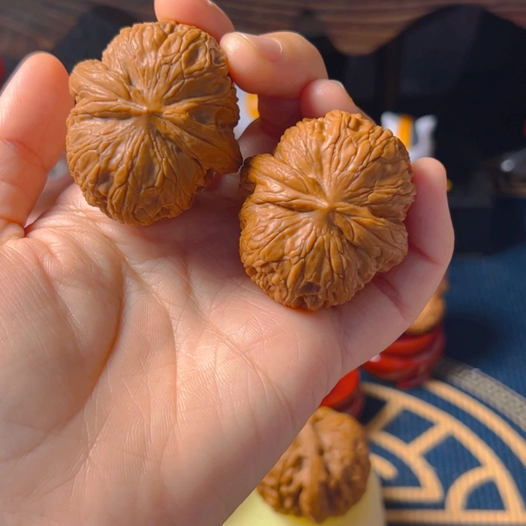 文玩核桃把件二**°元宝40