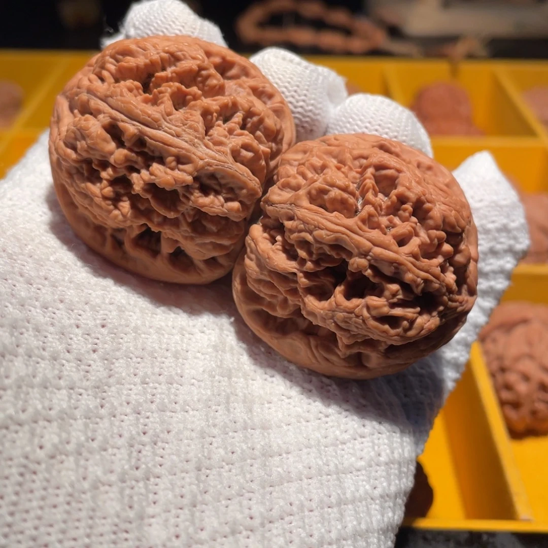 吊坠文玩核桃44大粗筋