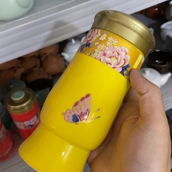 陶瓷艺术品及陶瓷壶