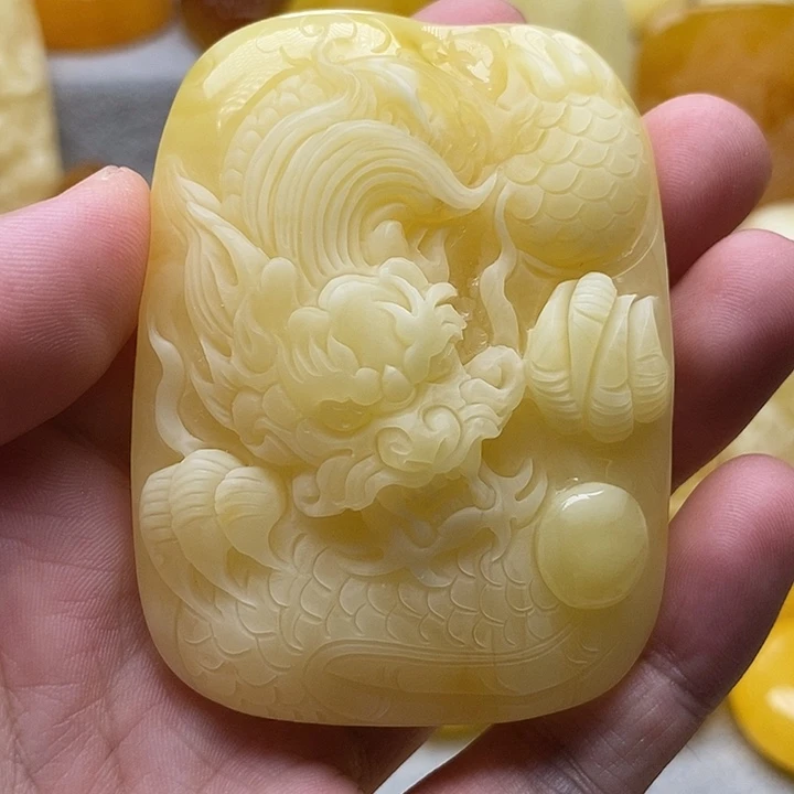 琥珀颈饰未镶嵌琥珀蜜蜡吊坠