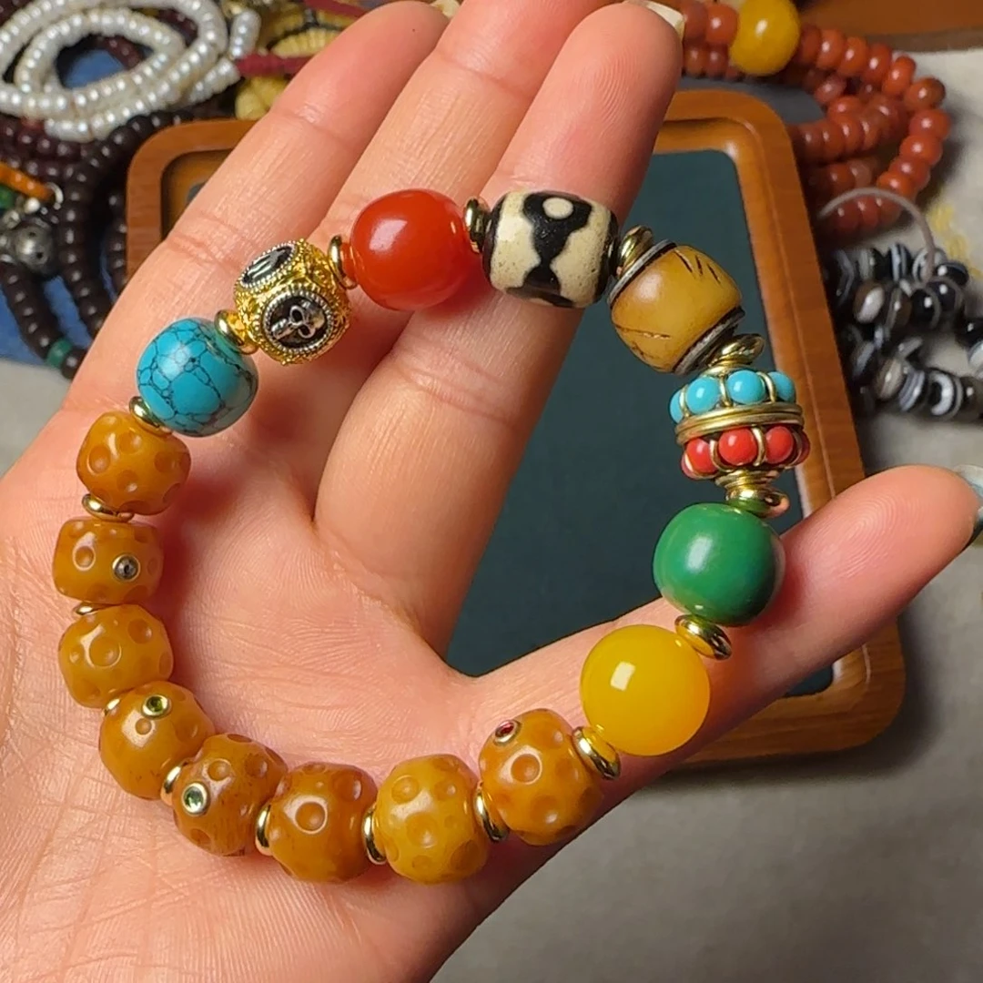 多宝-/……………………………………………