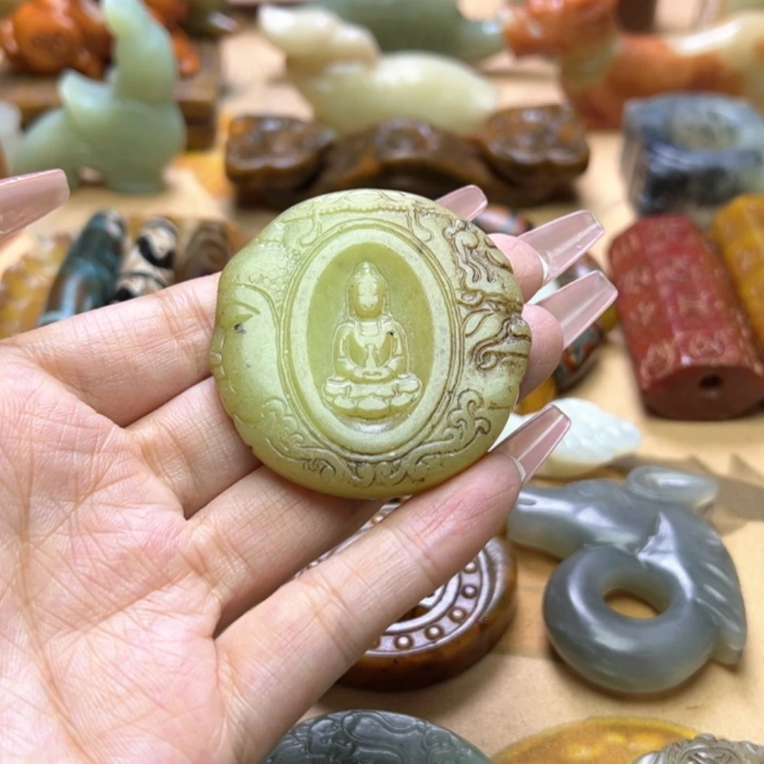 【闪购商品】蛇纹石玉颈饰未镶嵌