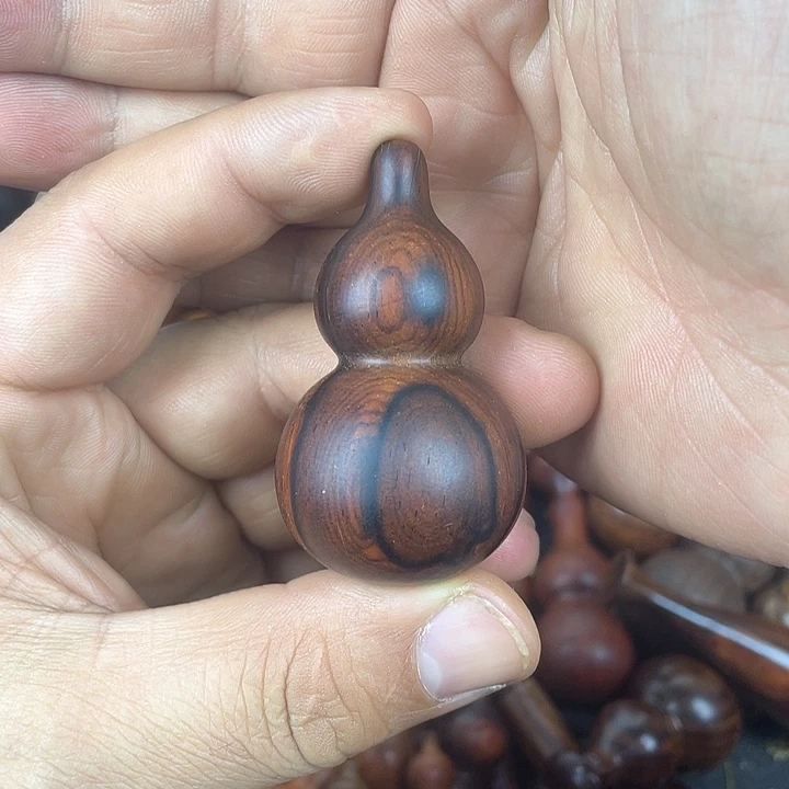 微凹黄檀（南美大红酸枝）悟*