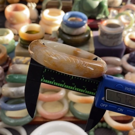 石英质玉未镶嵌手饰