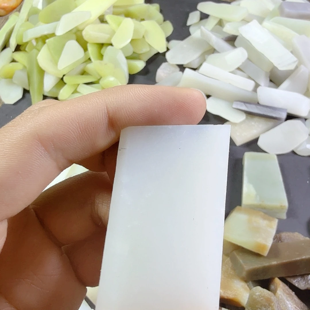 可***乐和田玉（糖玉）未镶嵌挂件