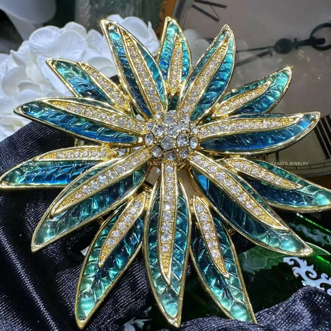 铜合金胸针 【Z0499】蓝色烟花轻奢时尚复古彩色中古镶嵌胸针