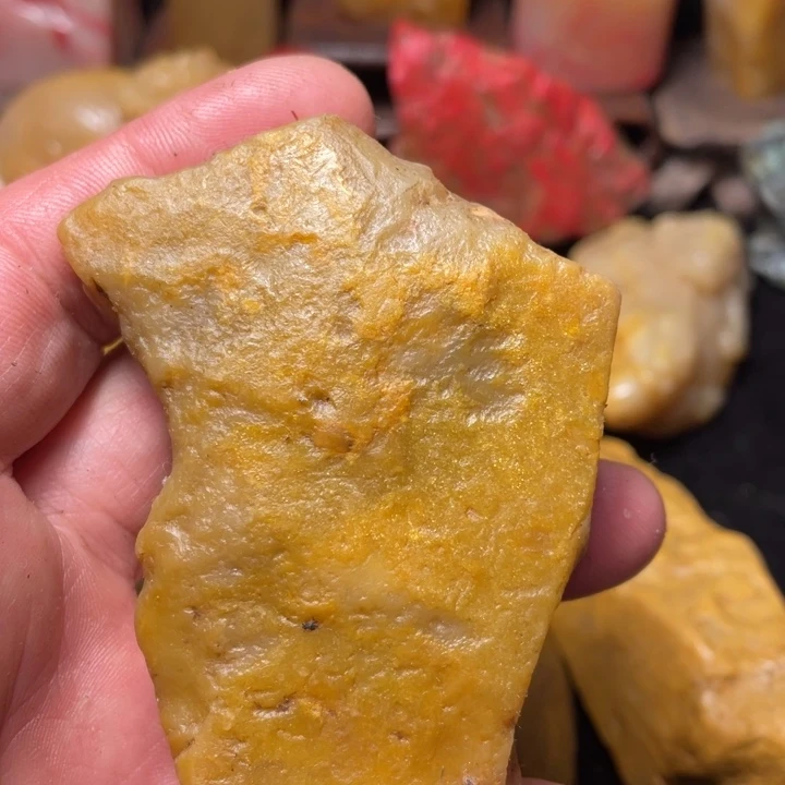 田黄石一***尘133克昌化田黄石