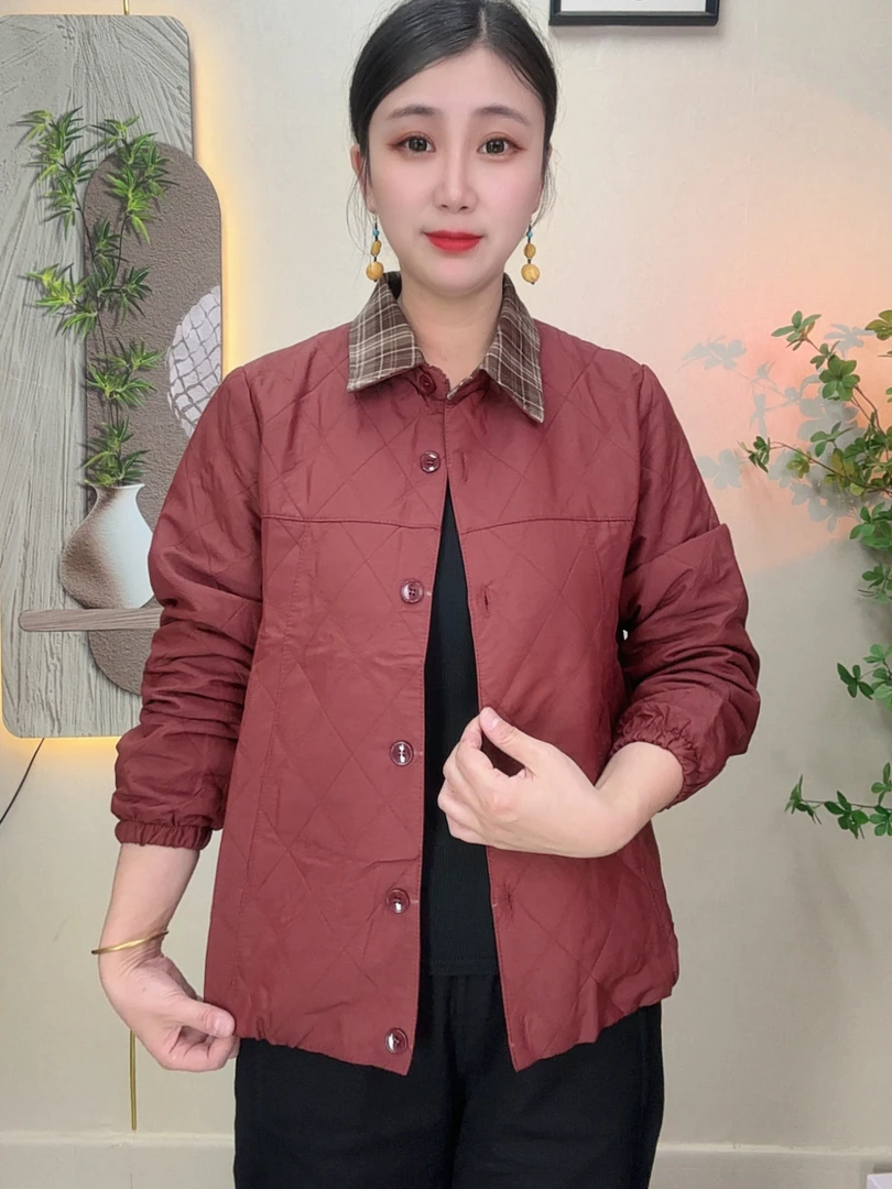 春秋新款时尚洋气宽松显瘦减龄休闲百搭妈妈装格子领外套