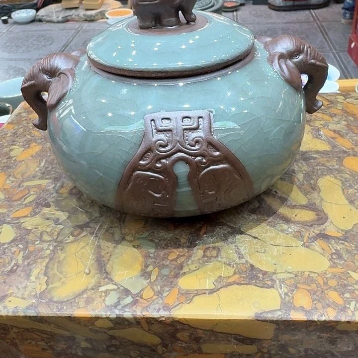 哥瓷罐一个，瓷。。。品茗